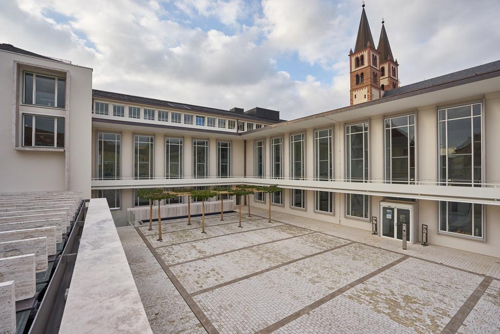 Burkardushaus, Tagungszentrum Am Dom فورتسبورغ المظهر الخارجي الصورة